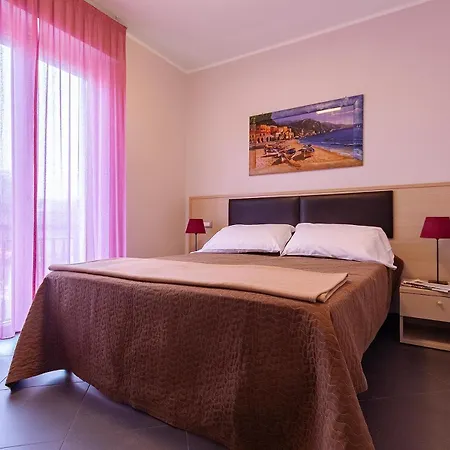 Appartamenti Linda San Bartolomeo Al Mare Exterior photo